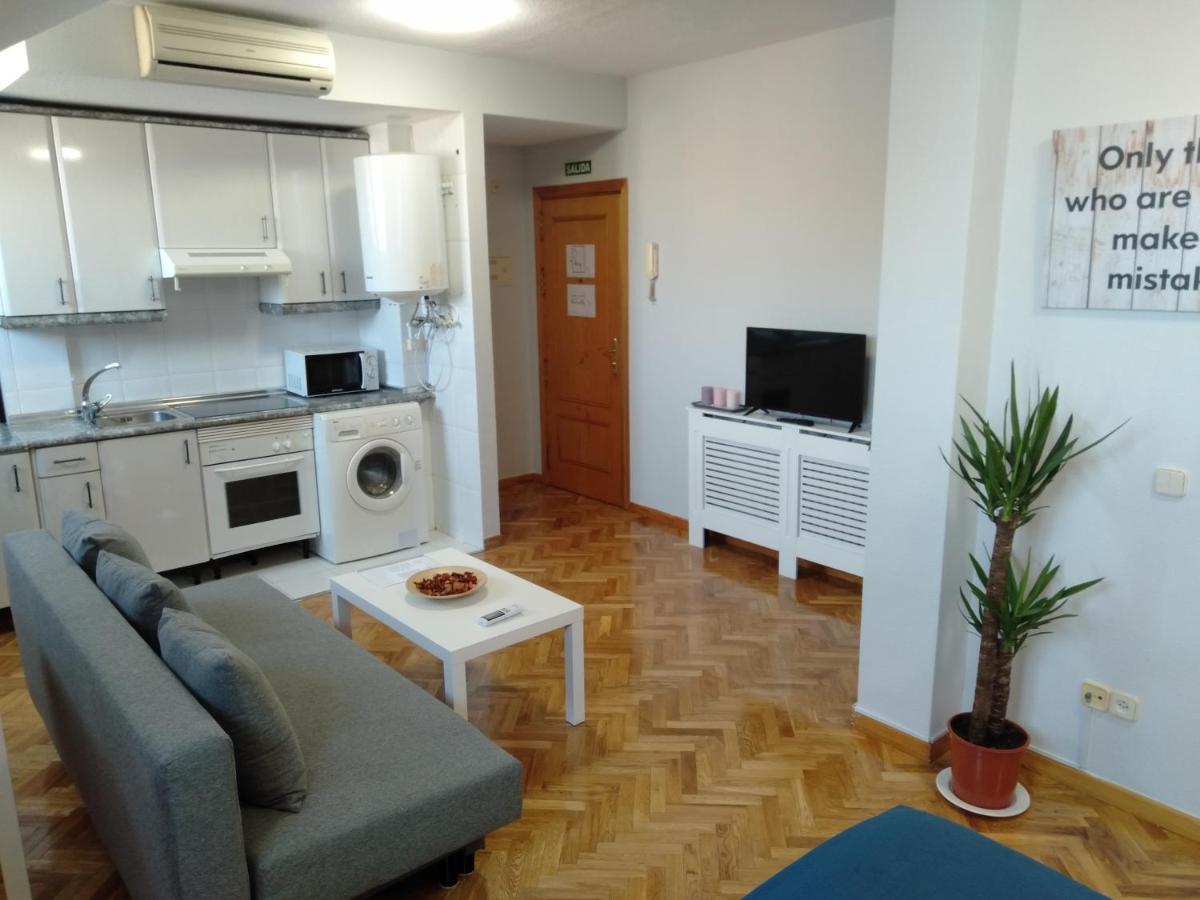 Airport Ifema Barajas Home Madryt Zewnętrze zdjęcie